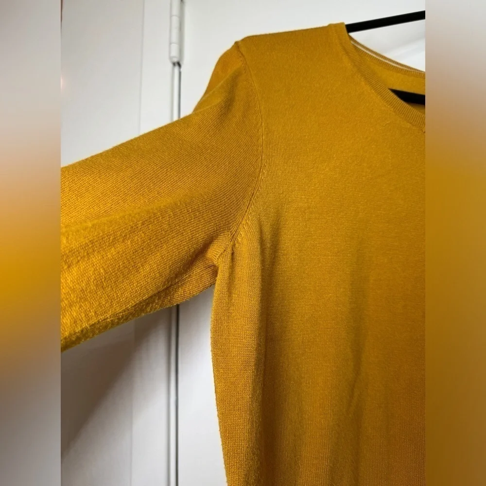 Cielo Mustard Yellow Button Front Long Sleeve Cardigan Sweater Size Large